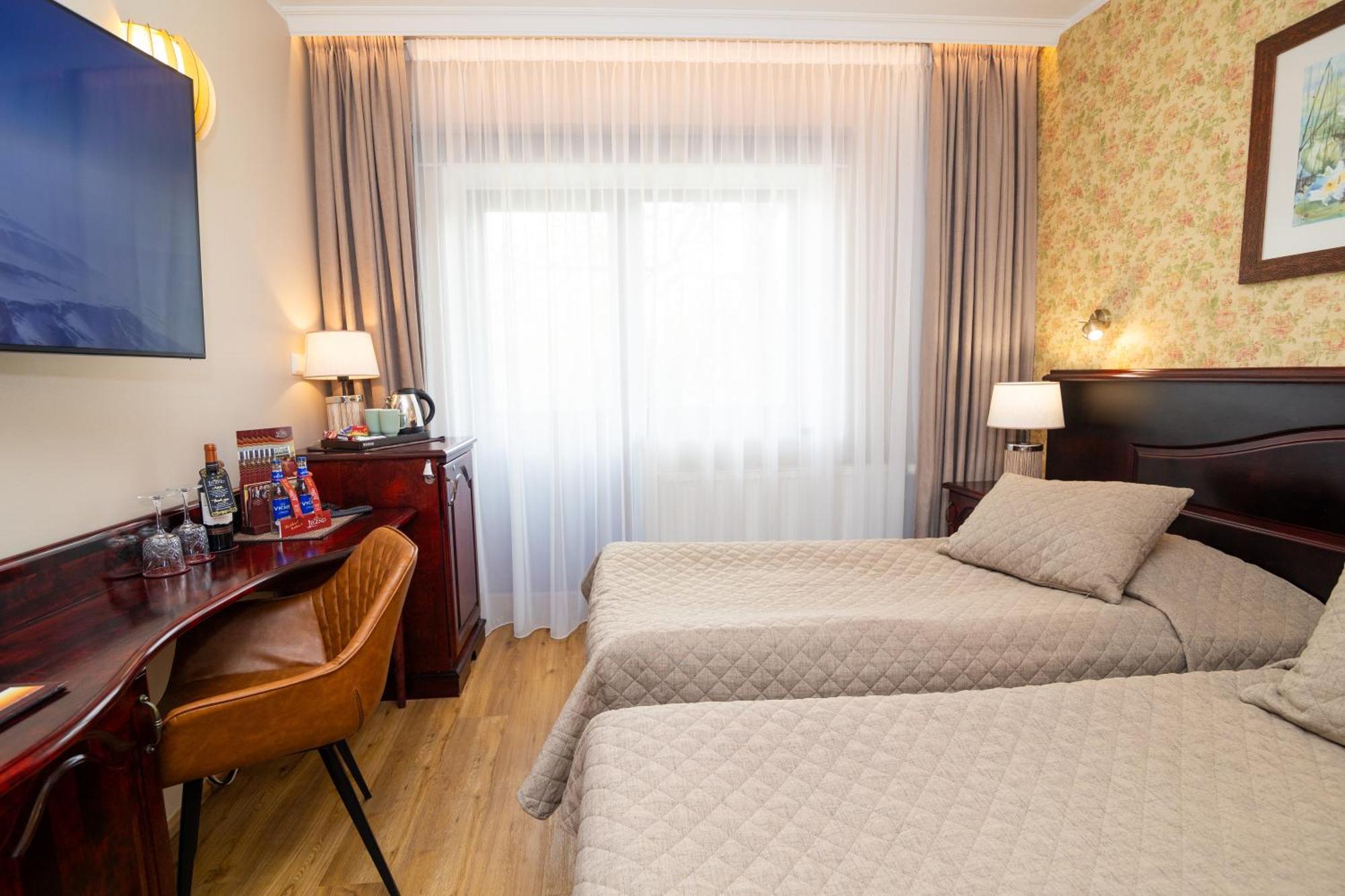 Hotel Legend Pärnu Kültér fotó