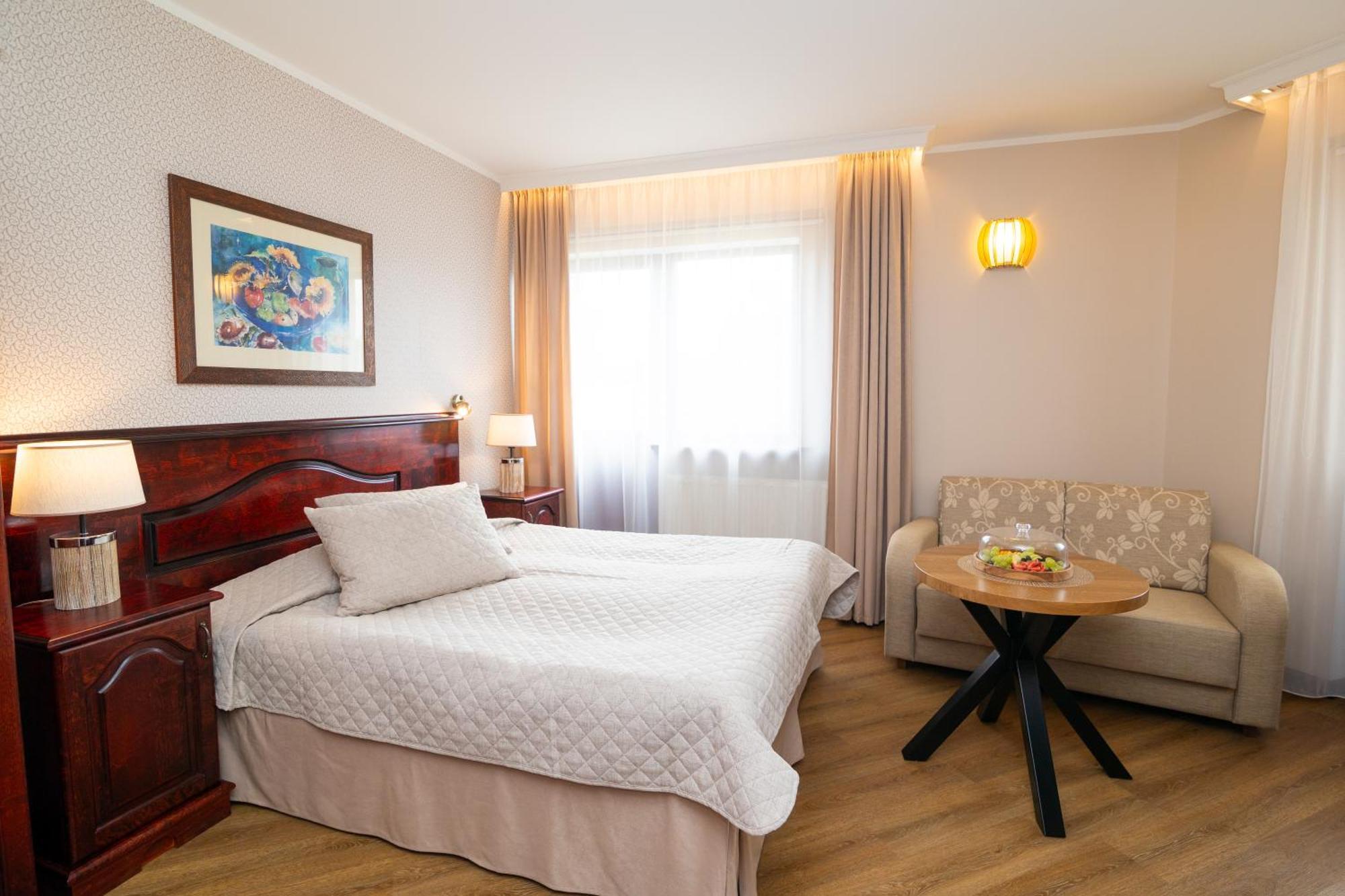Hotel Legend Pärnu Kültér fotó