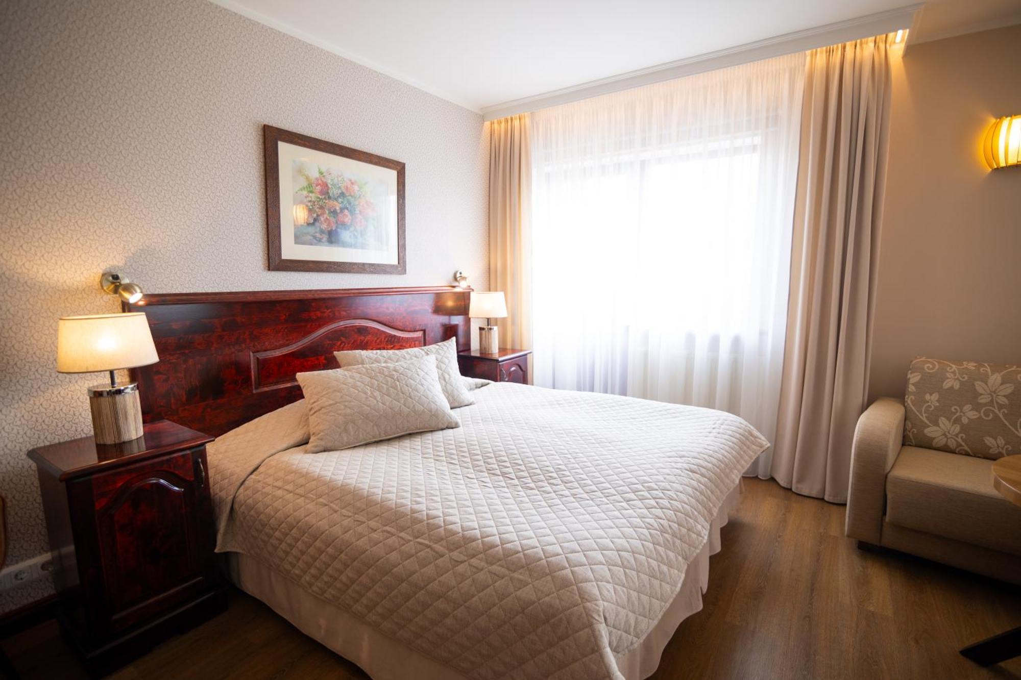 Hotel Legend Pärnu Kültér fotó