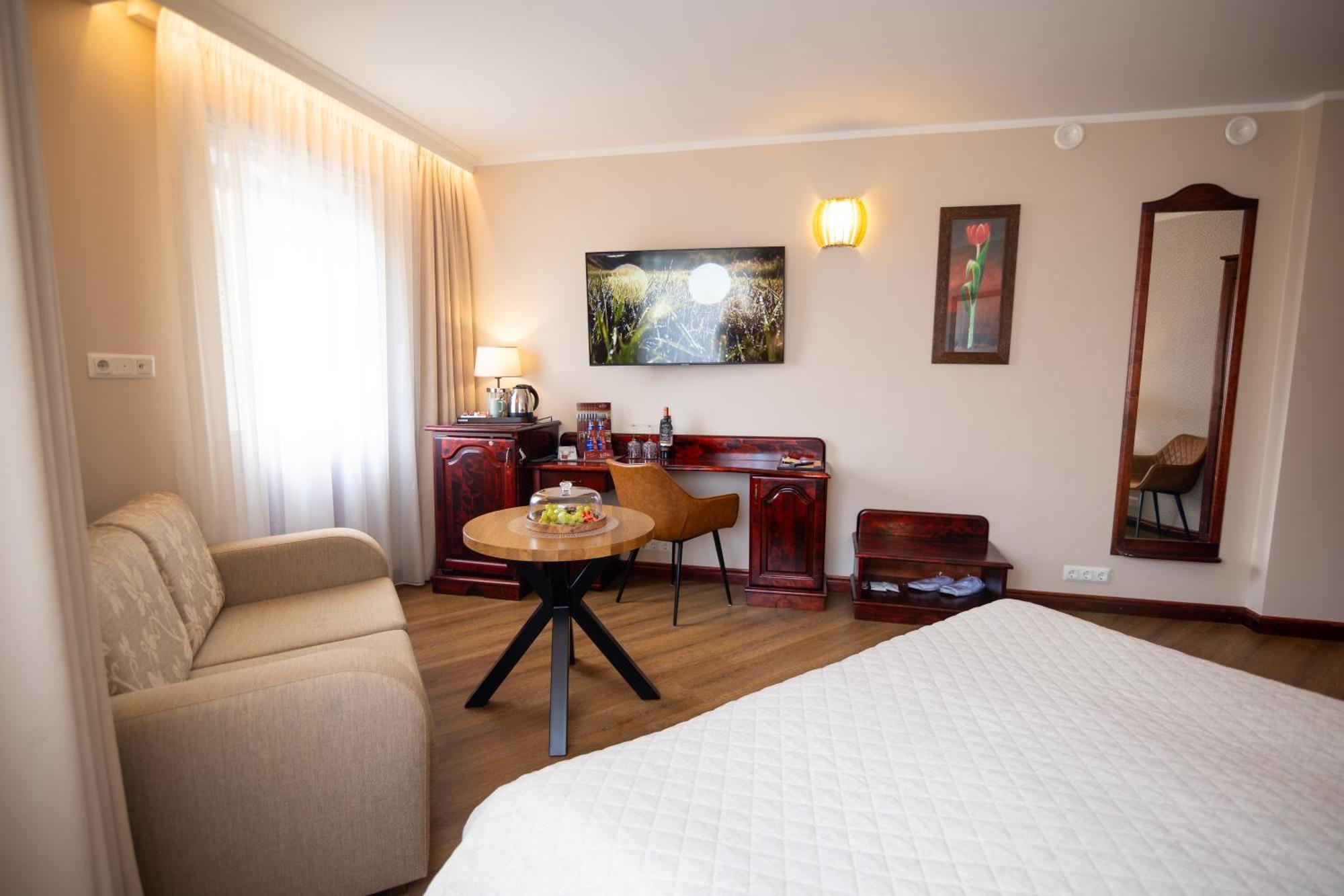 Hotel Legend Pärnu Kültér fotó