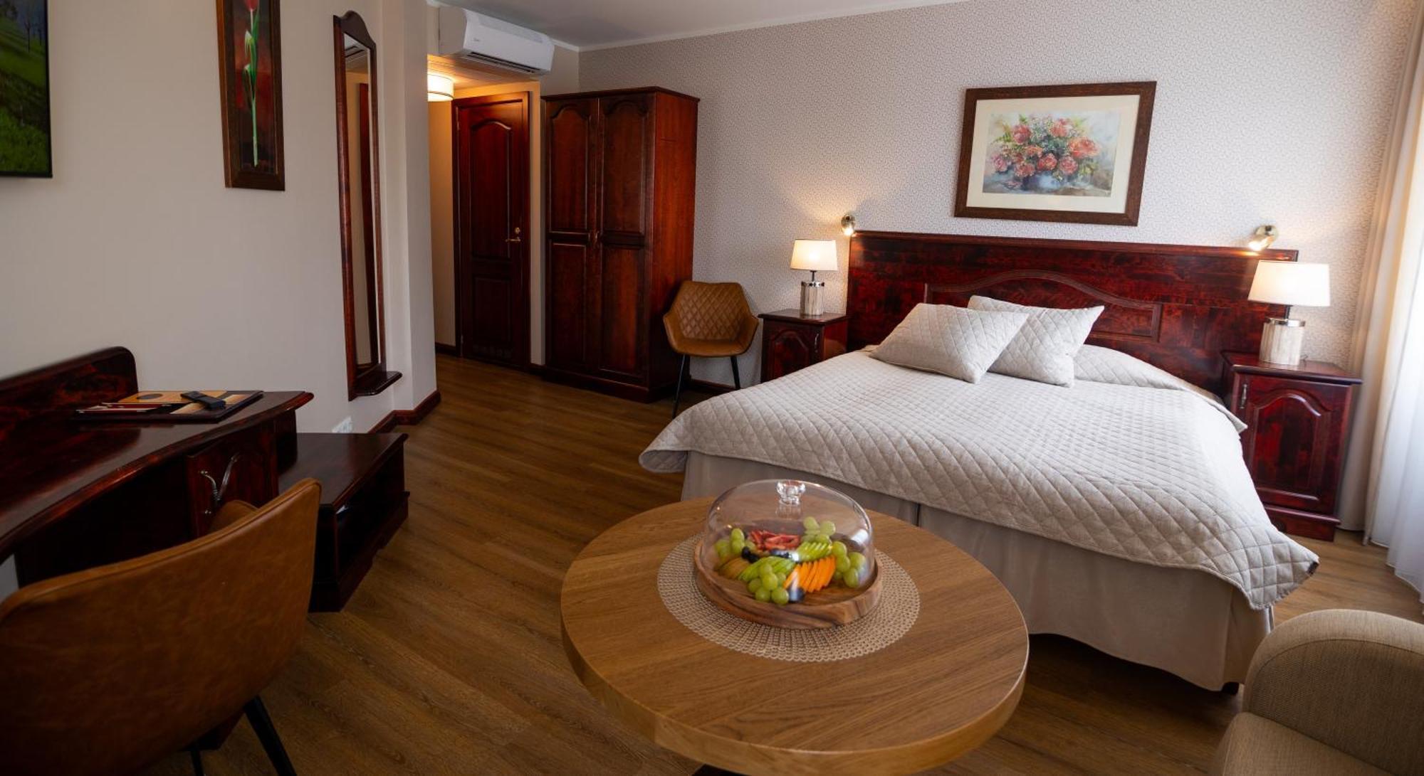 Hotel Legend Pärnu Kültér fotó