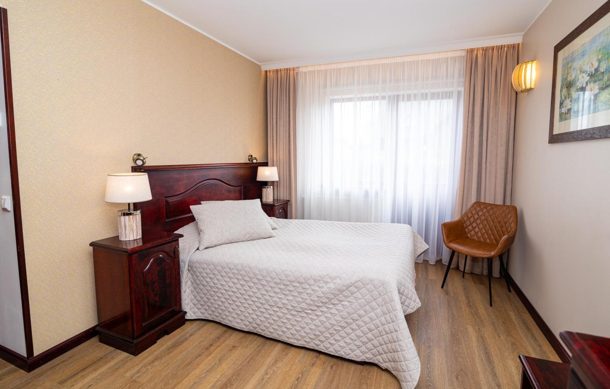 Hotel Legend Pärnu Kültér fotó