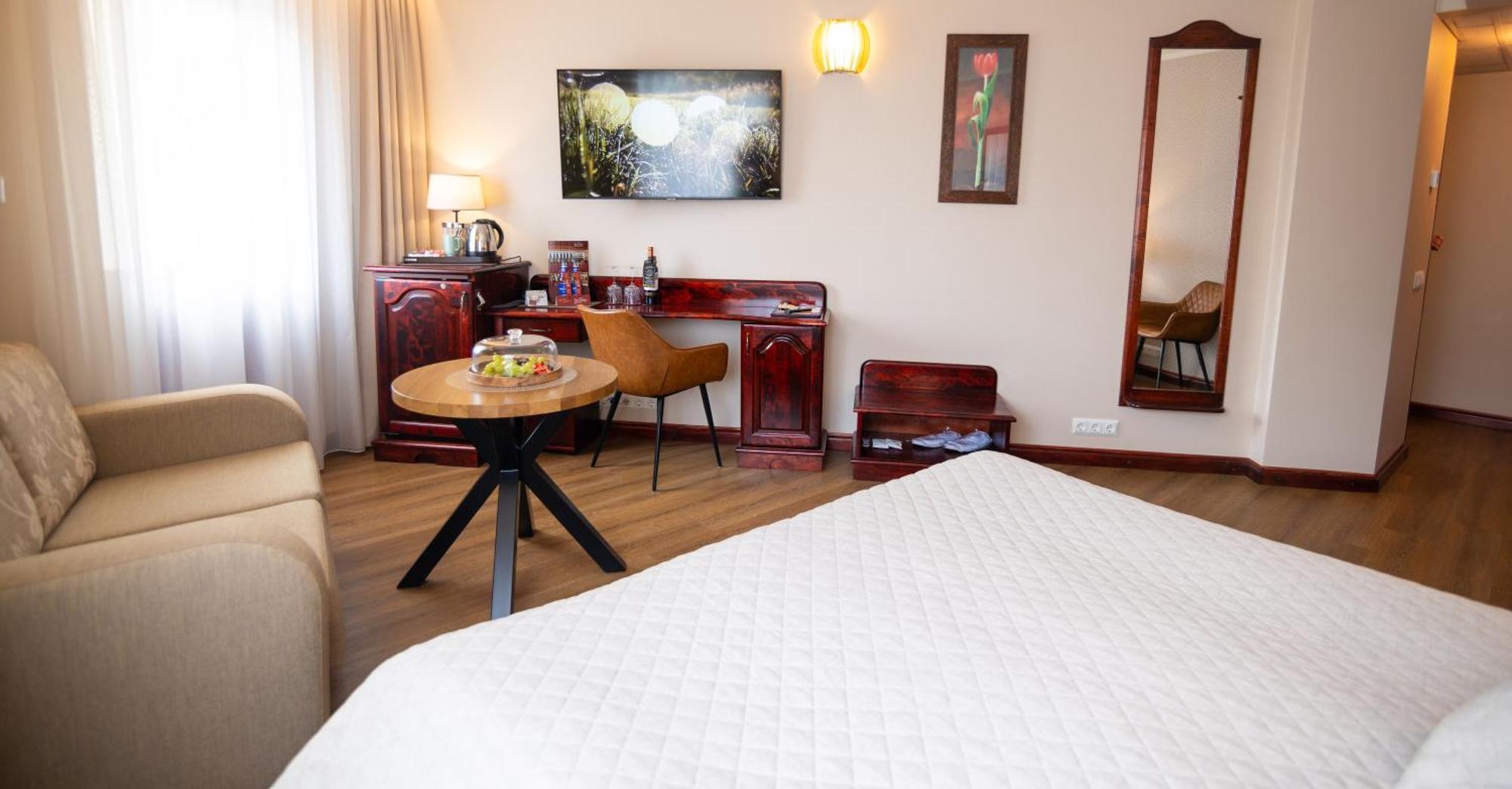 Hotel Legend Pärnu Kültér fotó