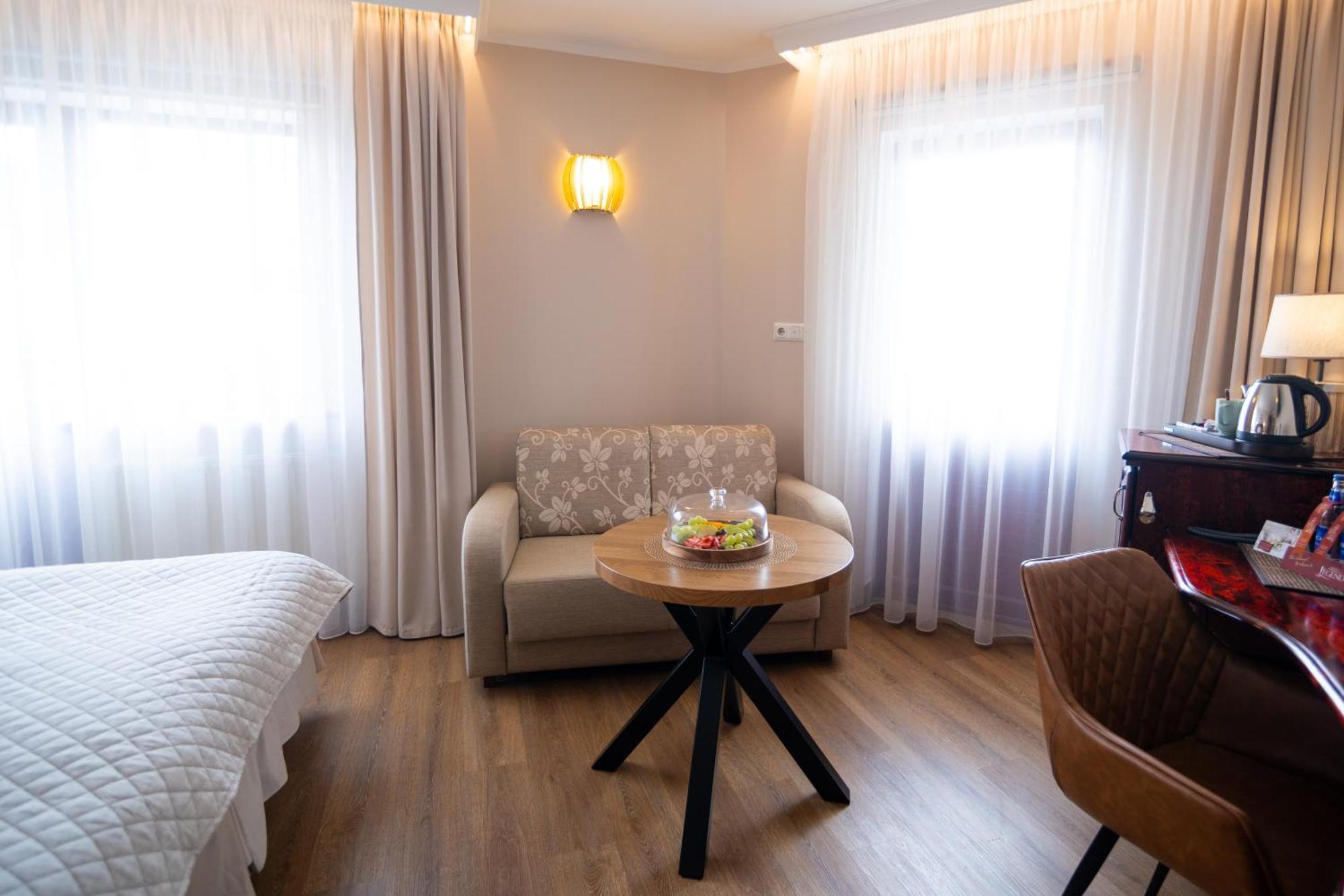 Hotel Legend Pärnu Kültér fotó