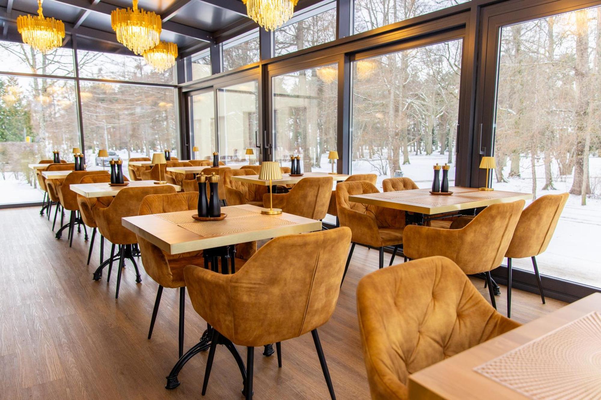 Hotel Legend Pärnu Kültér fotó