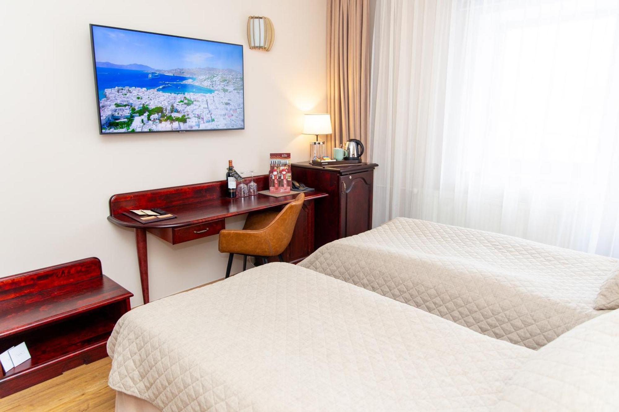 Hotel Legend Pärnu Kültér fotó
