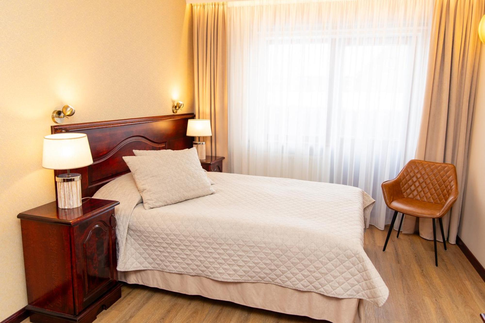 Hotel Legend Pärnu Kültér fotó